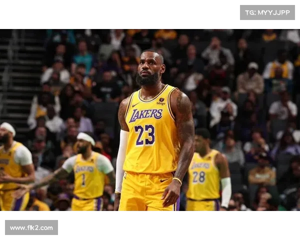 NBA海外赛激战正酣 全球球迷热议明星球员表现与赛场氛围